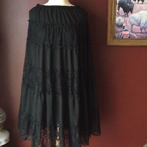 ⭐️⭐️⭐️HOST PICK⭐️⭐️⭐️NWT, Anthony Beautiful Black skirt with layers of lace.